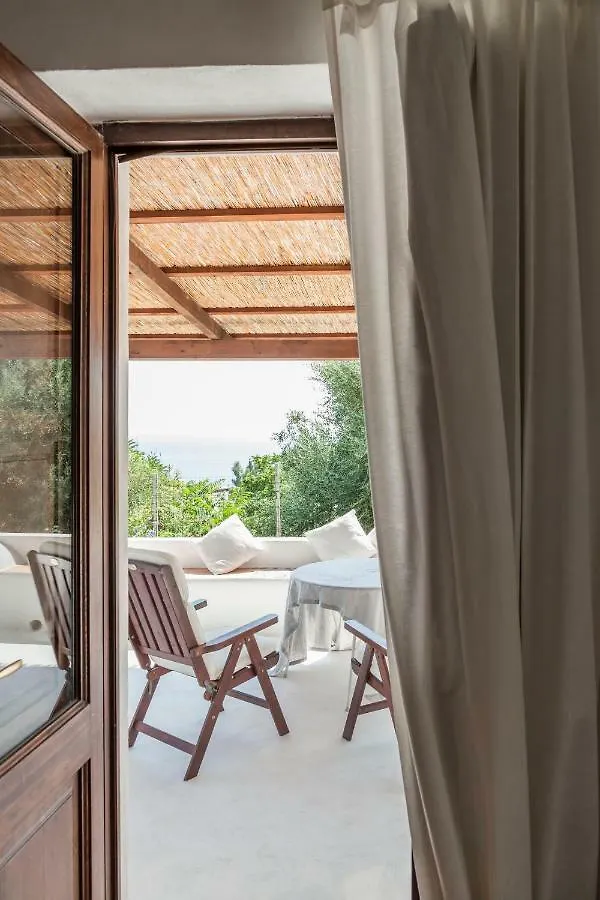 Bed & Breakfast Note Di Salina Bed and Breakfast Santa Marina Salina